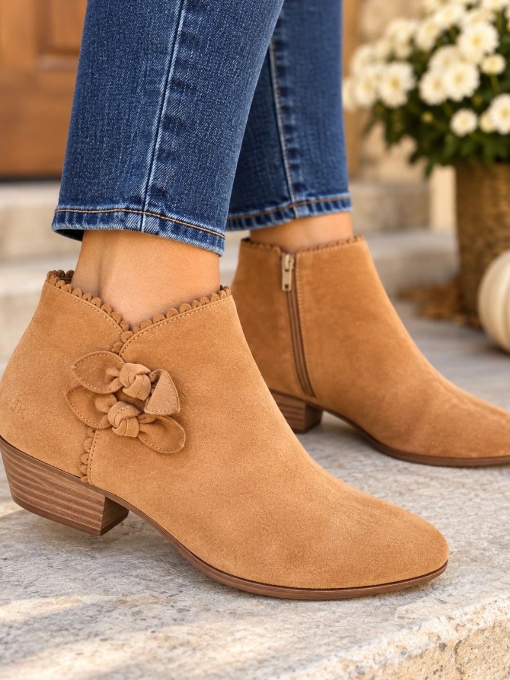 Jack Rogers  Tan Suede Scalloped Ankle Booties Size 8